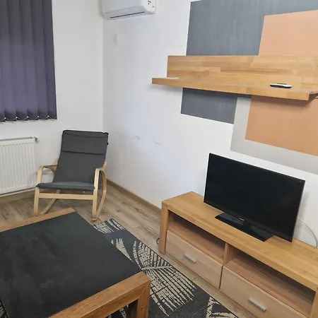 Sala Polivalenta Ciuperca Κραϊόβα